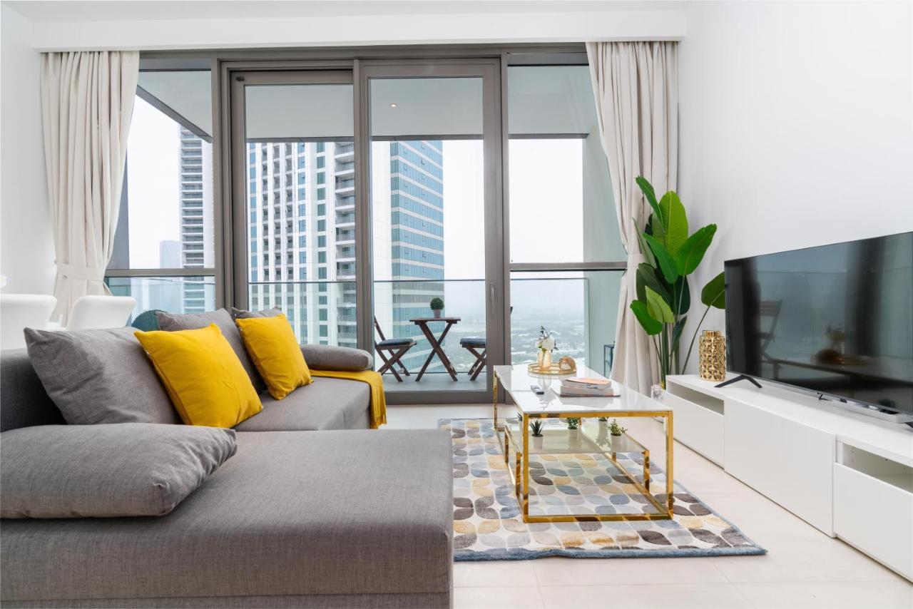 Ultimate / 2 Beds / Connected To Mall Apartment