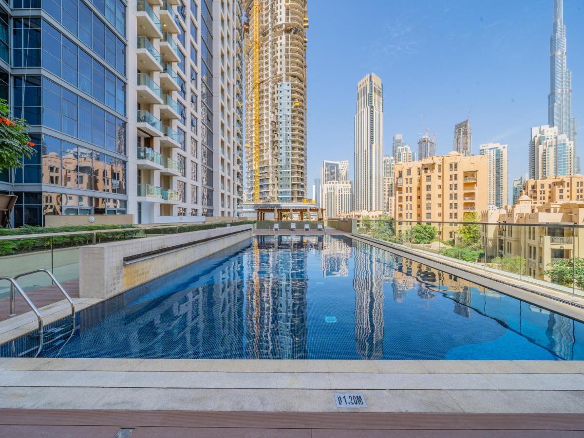 Charming Tropical Minutes To Mall Dubai
