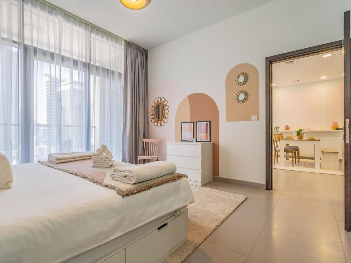 Apartment Charming Tropical Minutes To Mall