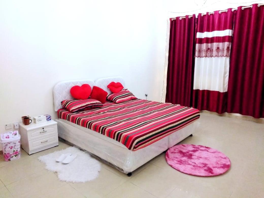 Bright Sunshine Shared Bed & Breakfast Dubai