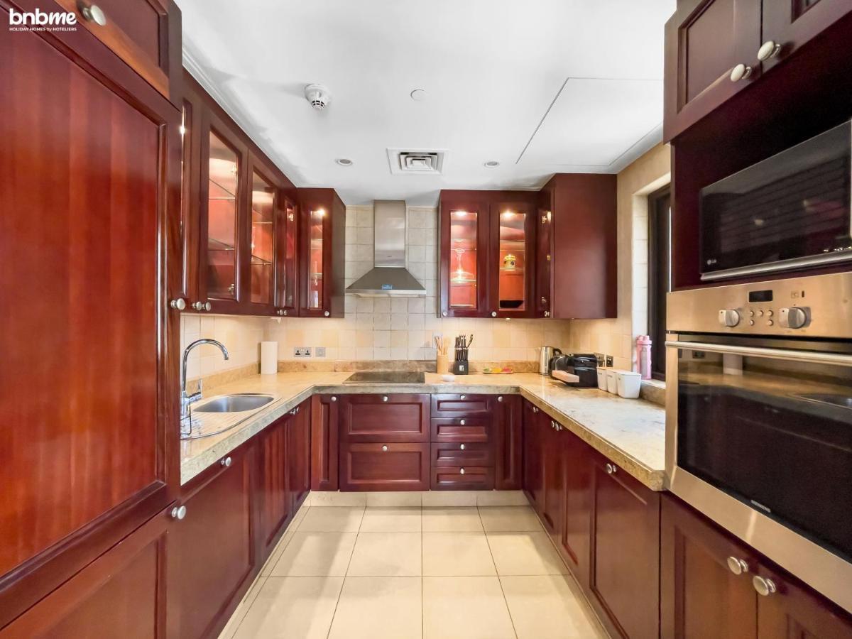 Bnbmehomes - Gorgeous 1-br - Downtown - 203 * Dubai