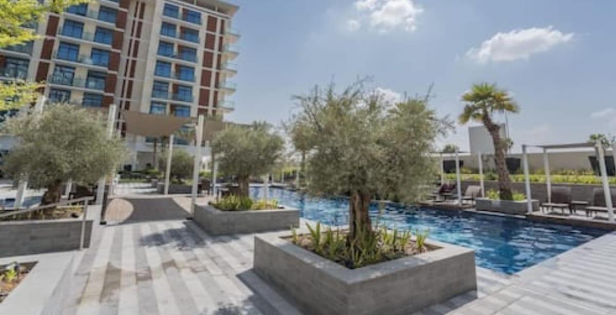 Apartment Luxurious Fully Furnished 5 Stars Facilities In South Dubai