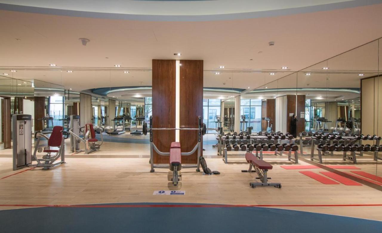 Luxurious Fully Furnished 5 Stars Facilities In South * Dubai