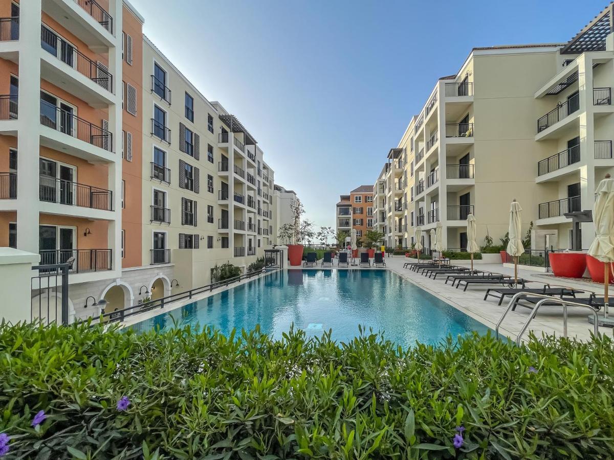 Upgraded 2 Beds In Jumeirah 1 La Cote B3 Apartment