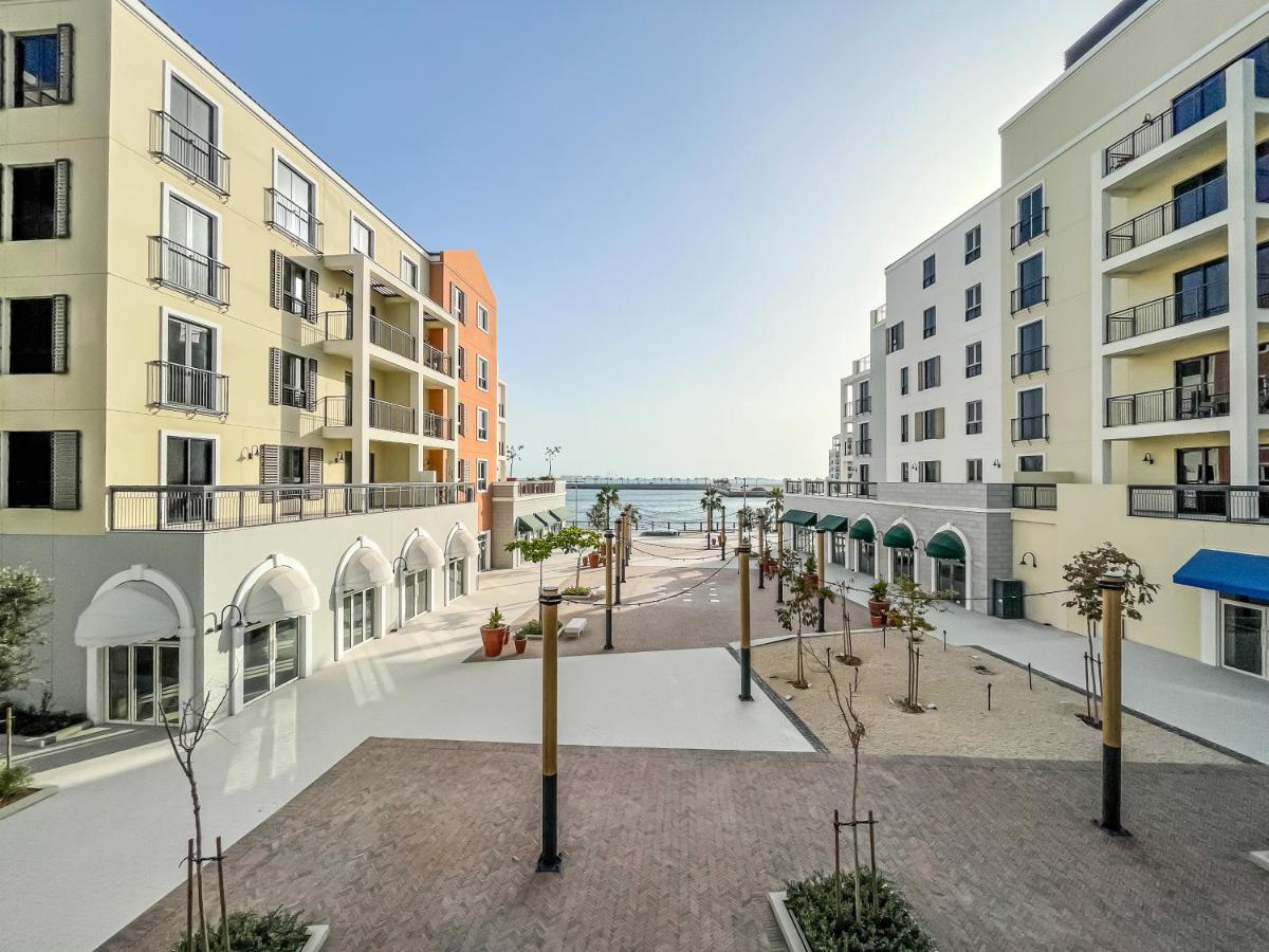 Apartment Upgraded 2 Beds In Jumeirah 1 La Cote B3