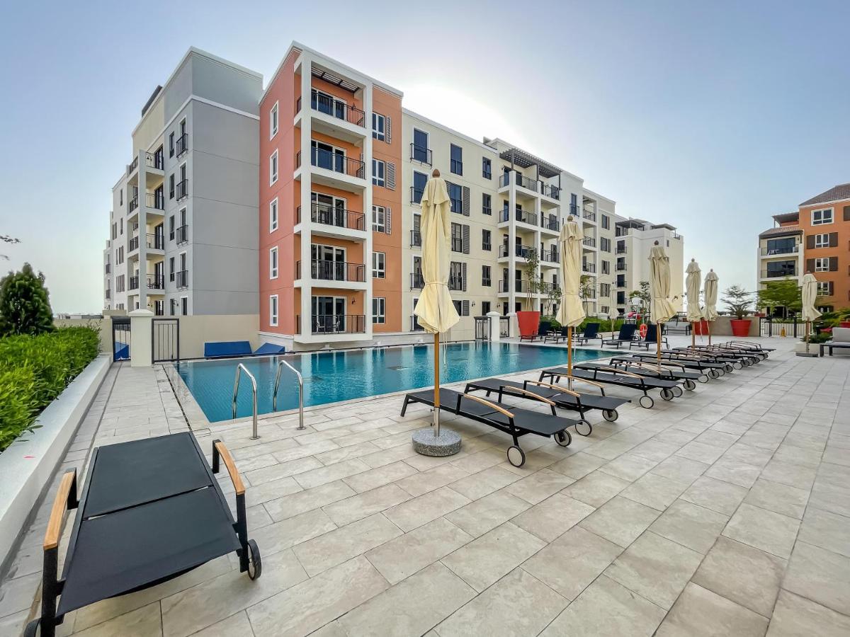 Apartment Upgraded 2 Beds In Jumeirah 1 La Cote B3