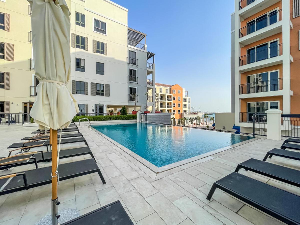 Apartment Upgraded 2 Beds In Jumeirah 1 La Cote B3 Dubai