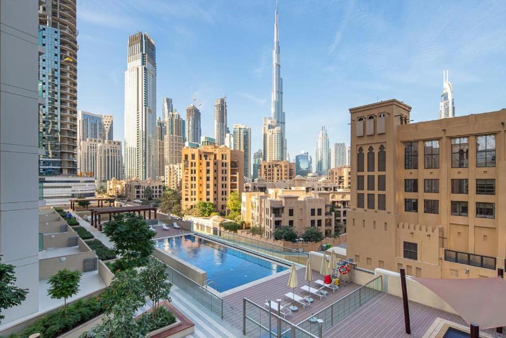 King Downtown Burj Khalifa Prime Location Apartment