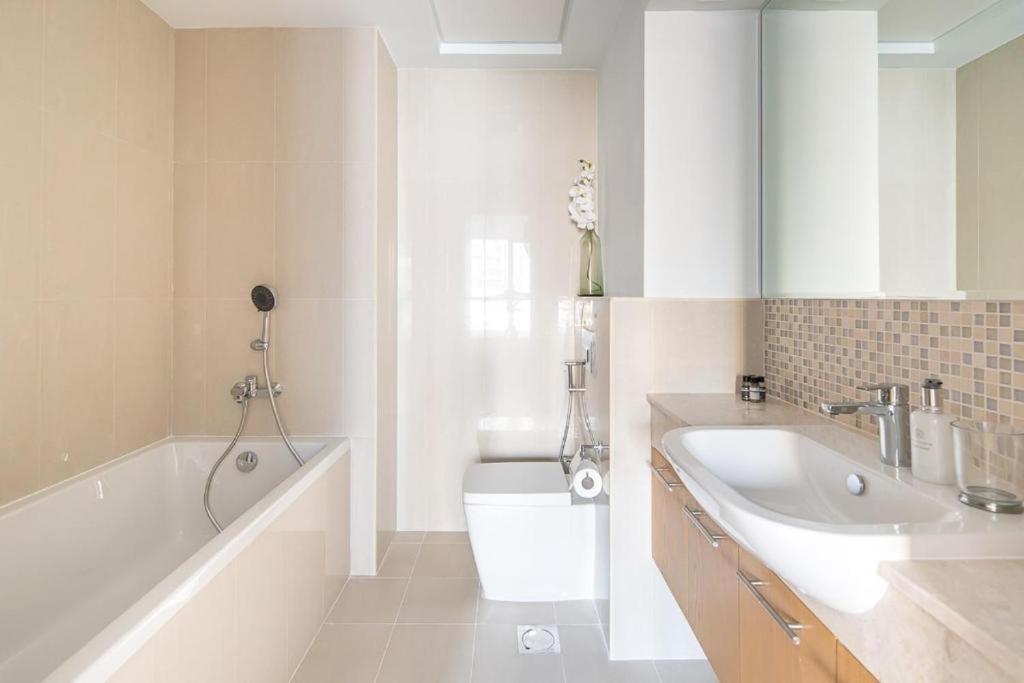 King Downtown Burj Khalifa Prime Location Apartment Dubai