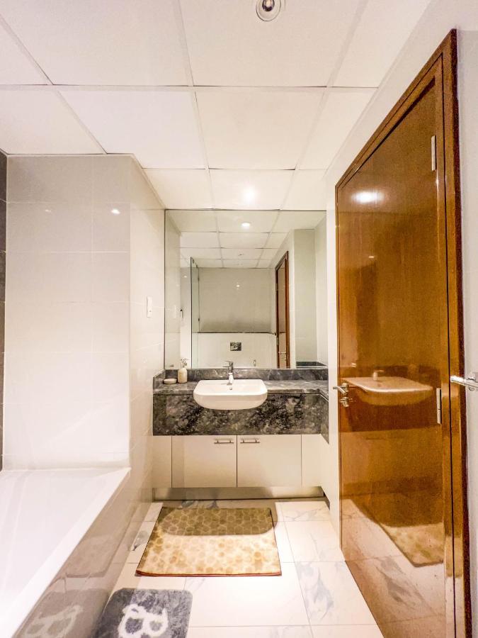 Lux 1br At Habtoor City Noora Tower Business Bay Dubai