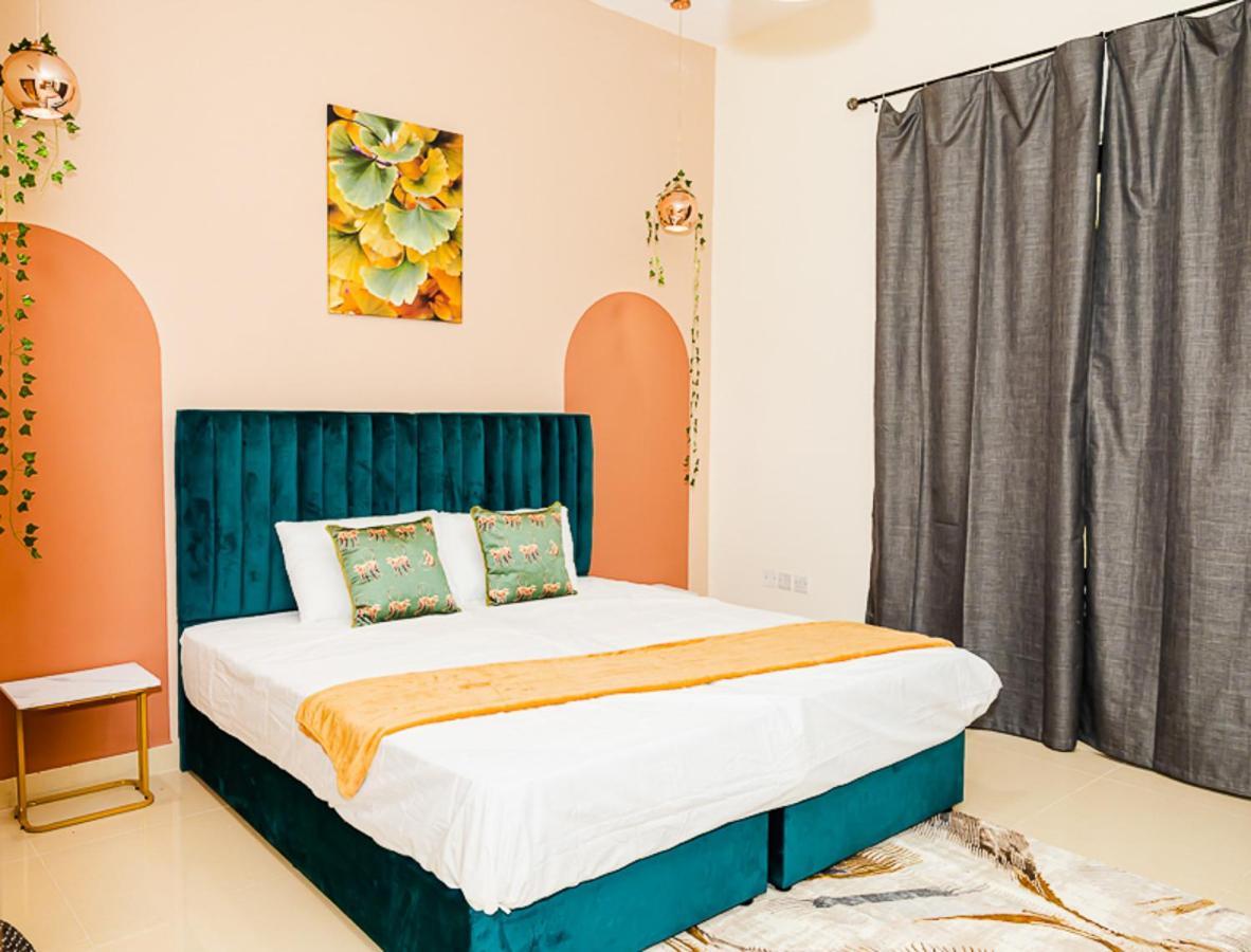 Elegant With Lively Vicinity In Dubai's Heart Apartment Dubai