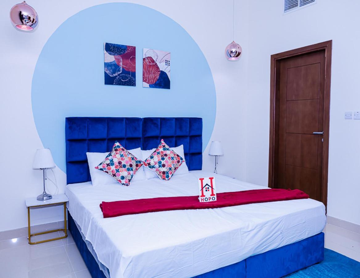 Apartment Elegant With Lively Vicinity In Dubai's Heart Dubai