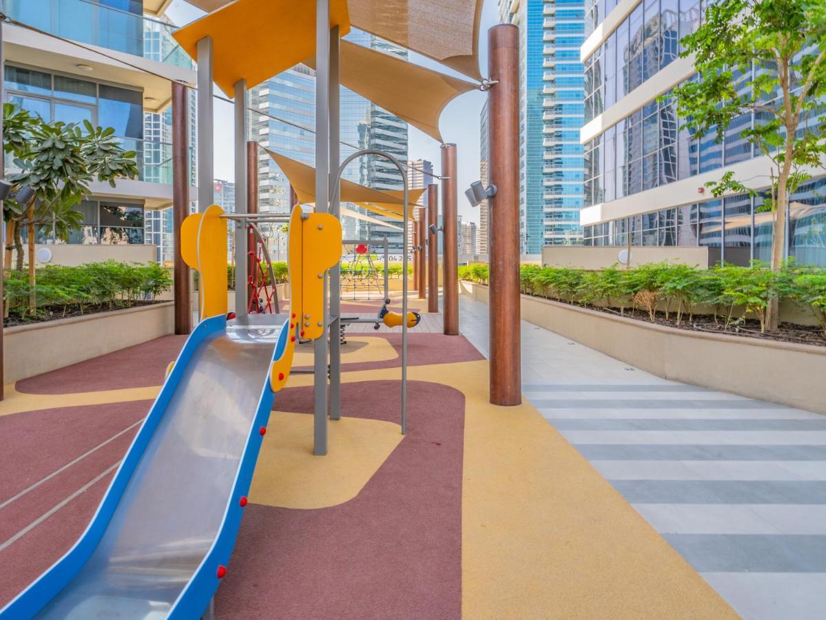 Art-inspired Amidst Downtown Apartment Dubai