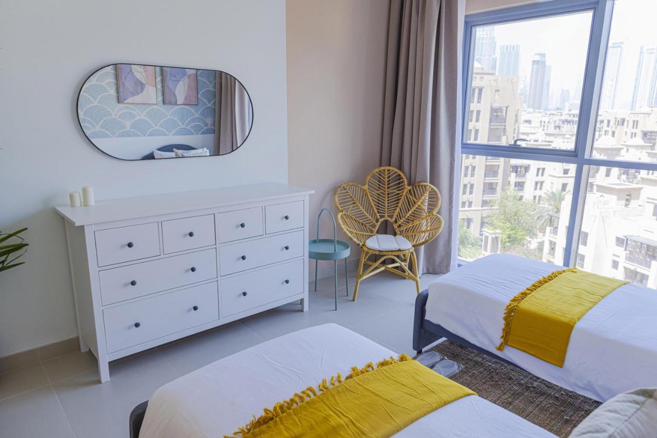 Apartment Art-inspired Amidst Downtown