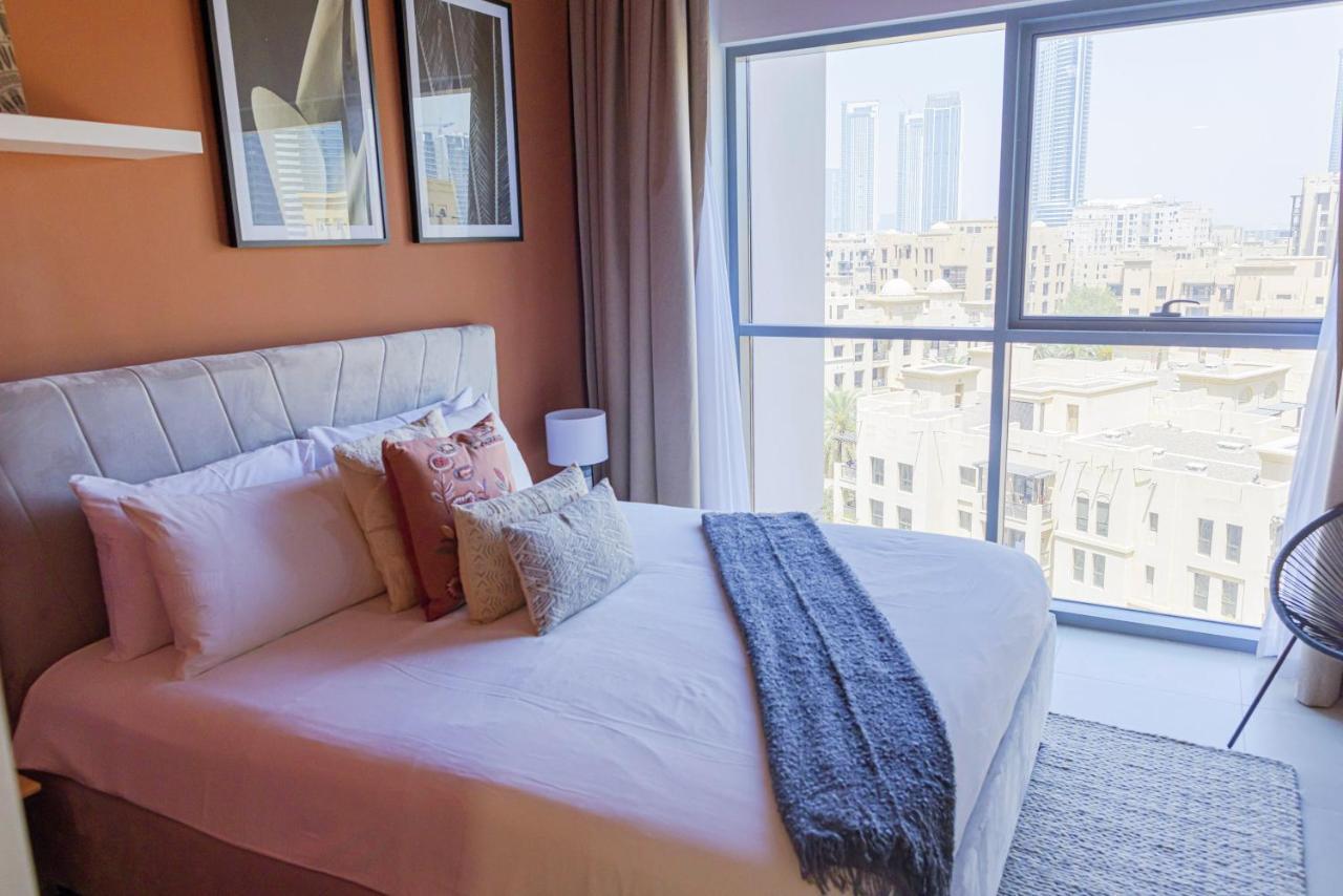 Art-inspired Amidst Downtown Apartment *