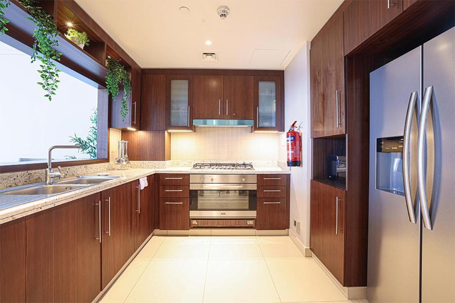 Apartment Burj Khalifa View, Downtown Dubai, 3br - Daniels Holiday Homes *
