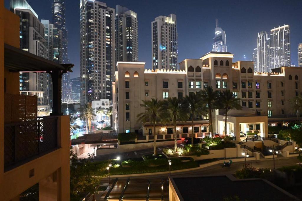 Burj Khalifa View, Birds Chirping, Cozy And Stylish Apartment Dubai
