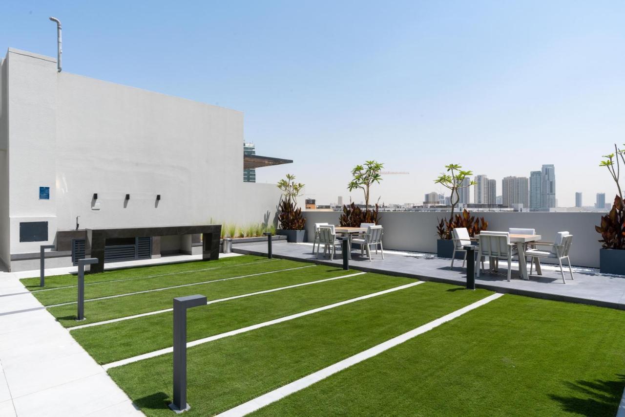 Ultimate Modern With Pool View In Jvc Apartment *