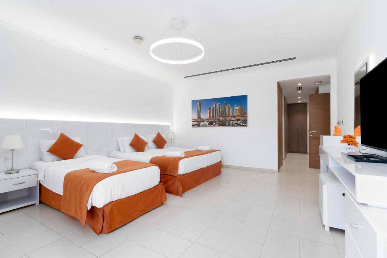 Villa Marina Up 20 Guest Huge Private Pool