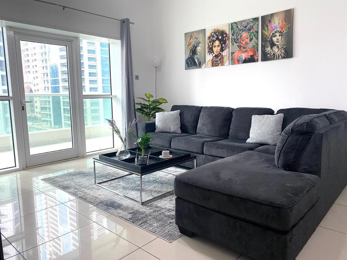 Apartment Lovely Marina - Partial Sea View