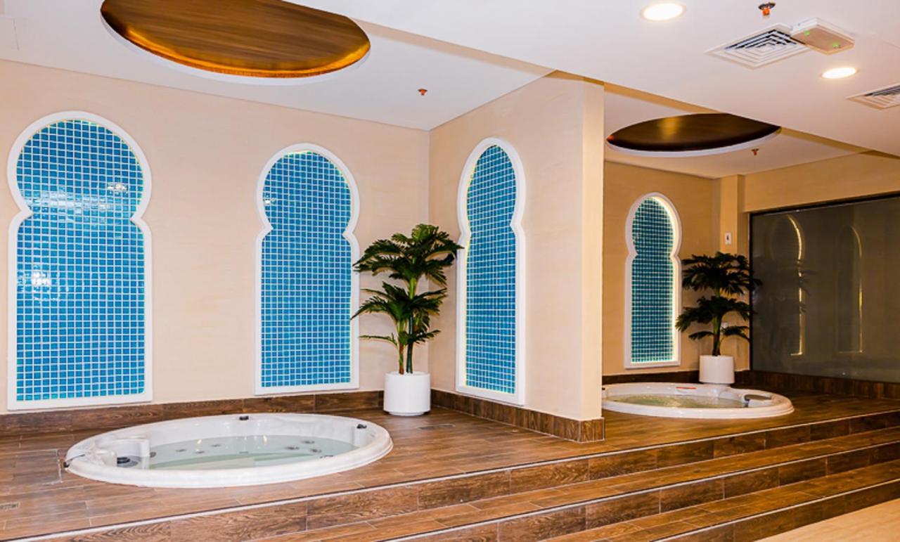 Apartment Elegant With Lively Vicinity In Dubai's Heart *