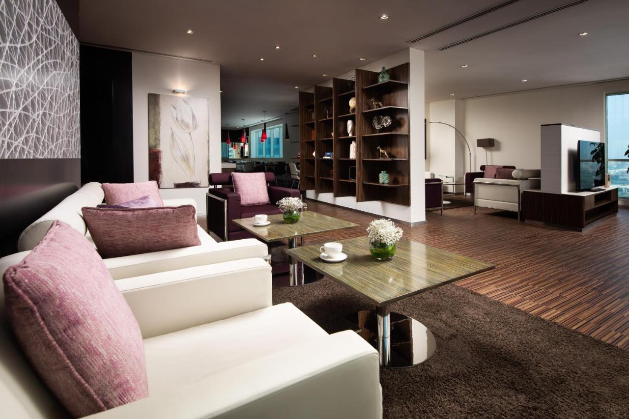 Pullman Jumeirah Lakes Towers