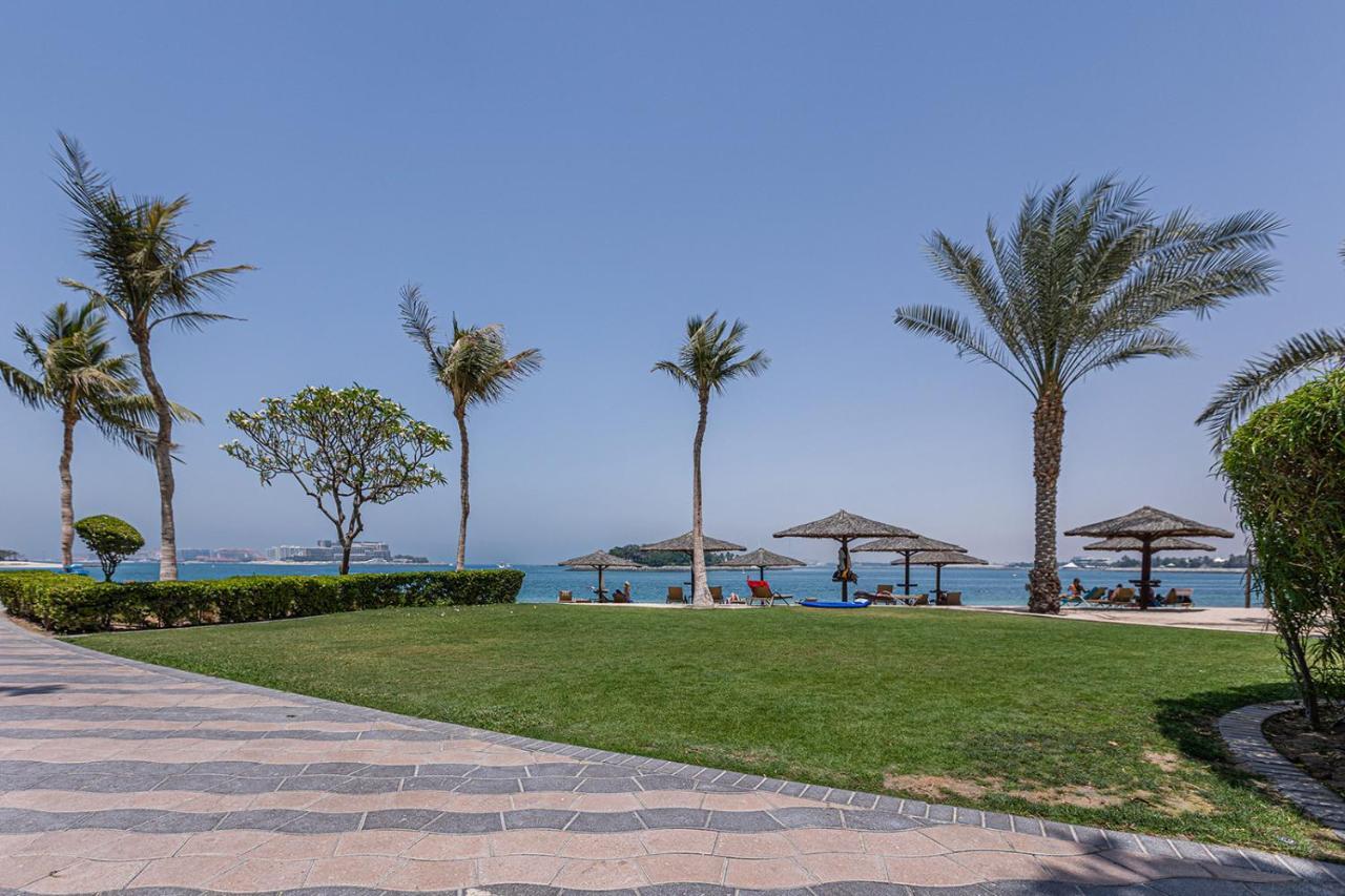 Shoreline The Palm, Free & Pool Access Dubai