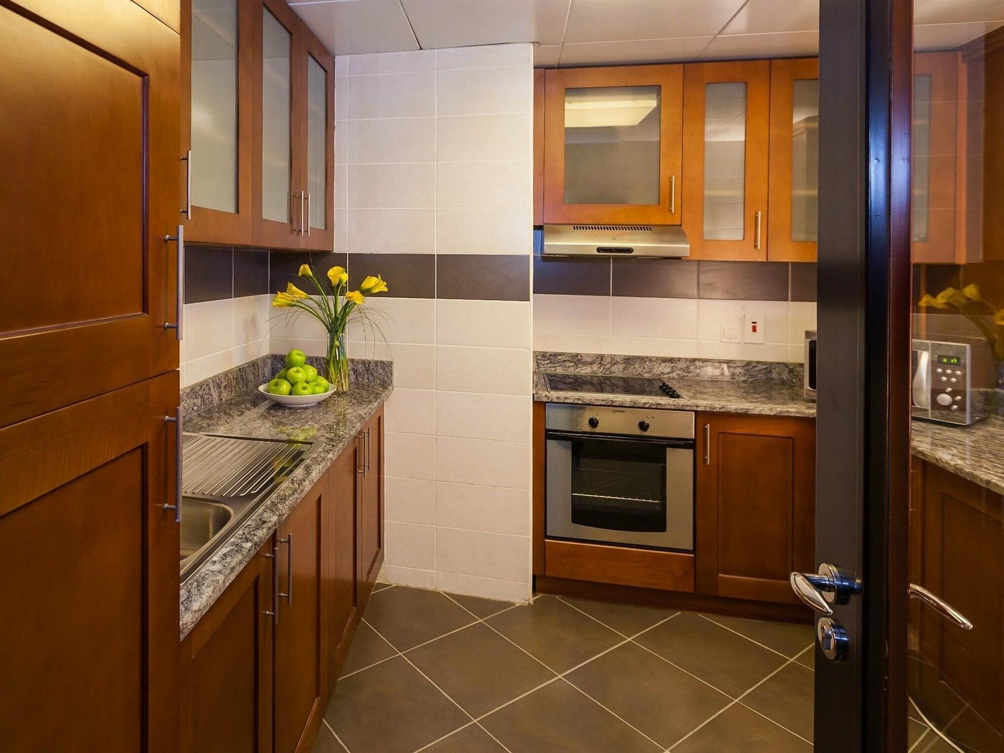Flora Creek Deluxe Apartments, Dubai