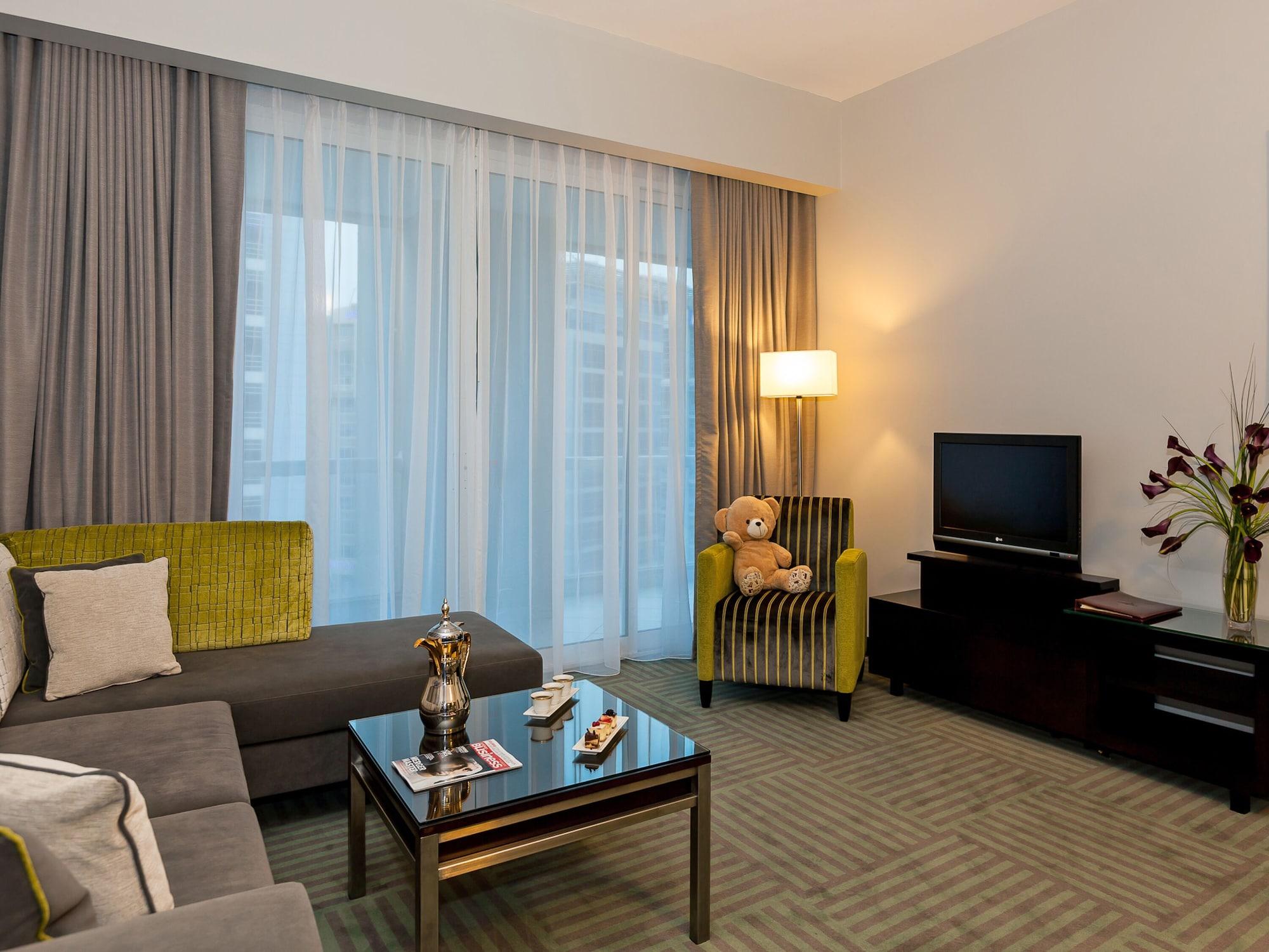 Flora Creek Deluxe Apartments, Dubai