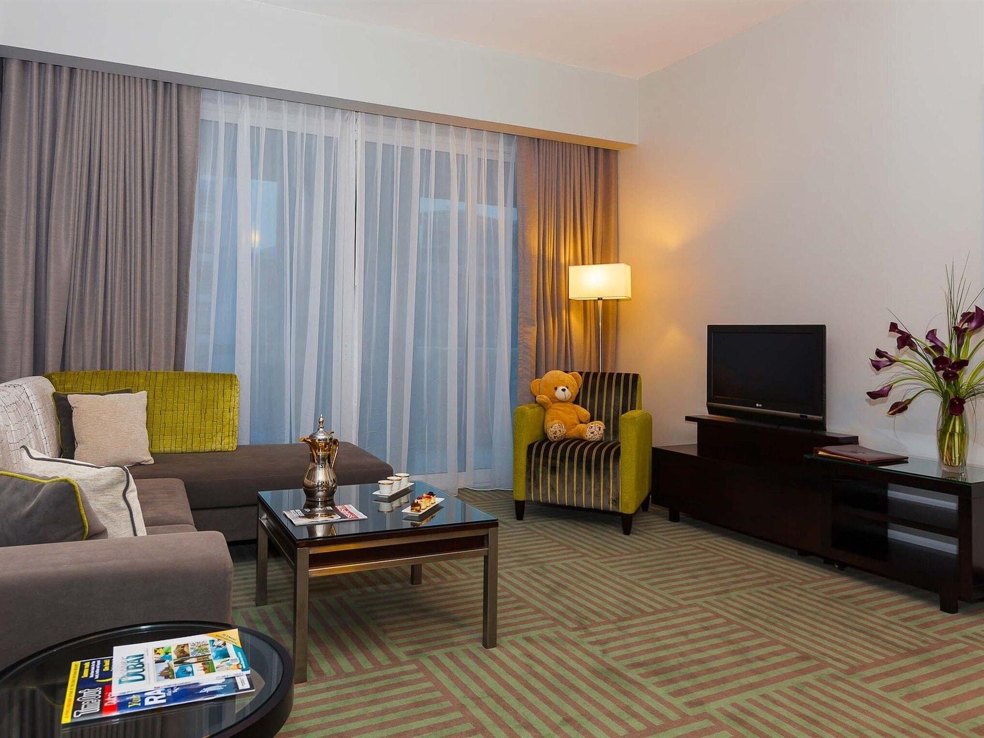 Flora Creek Deluxe Apartments,