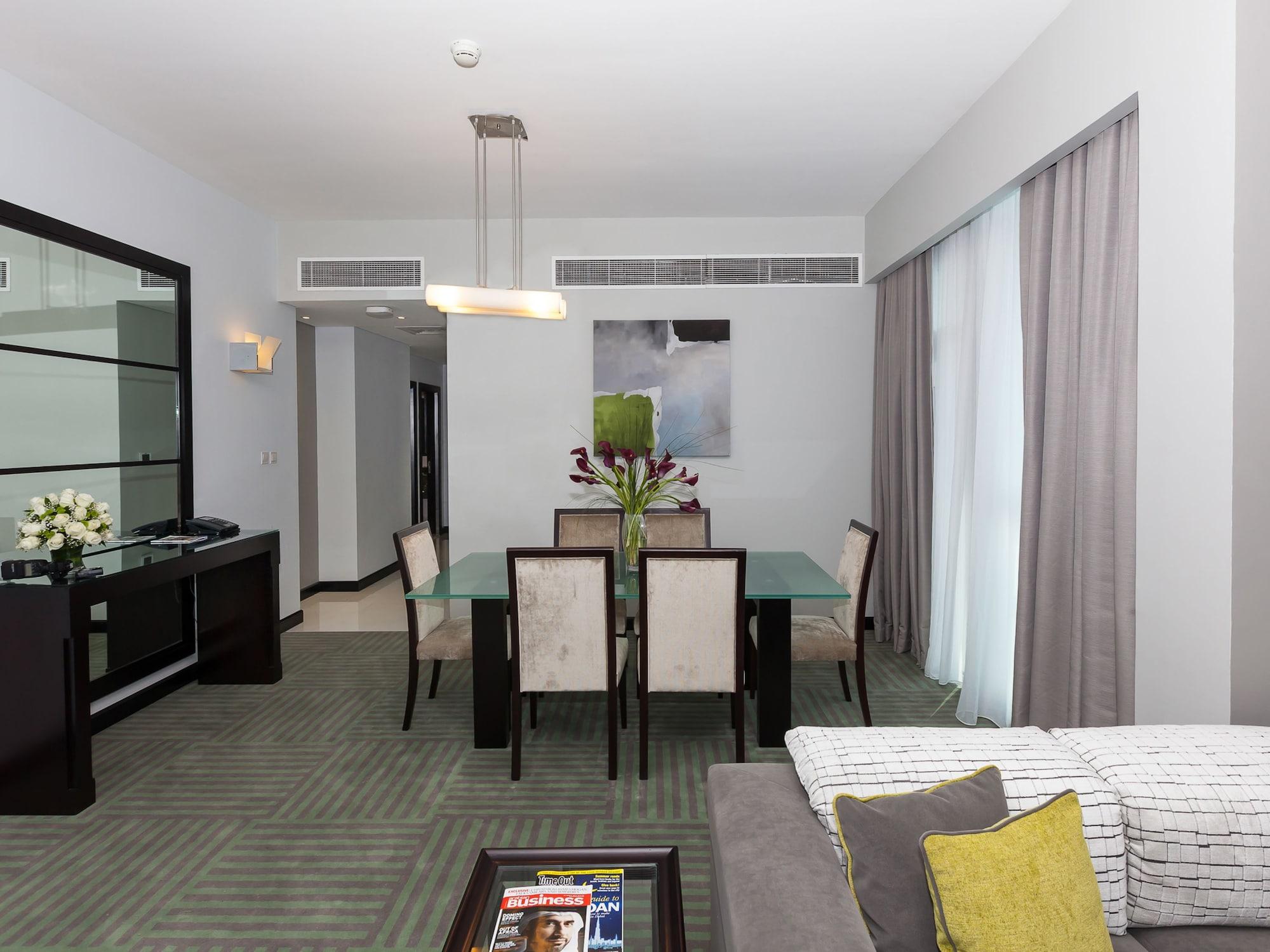 Flora Creek Deluxe Apartments, Aparthotel