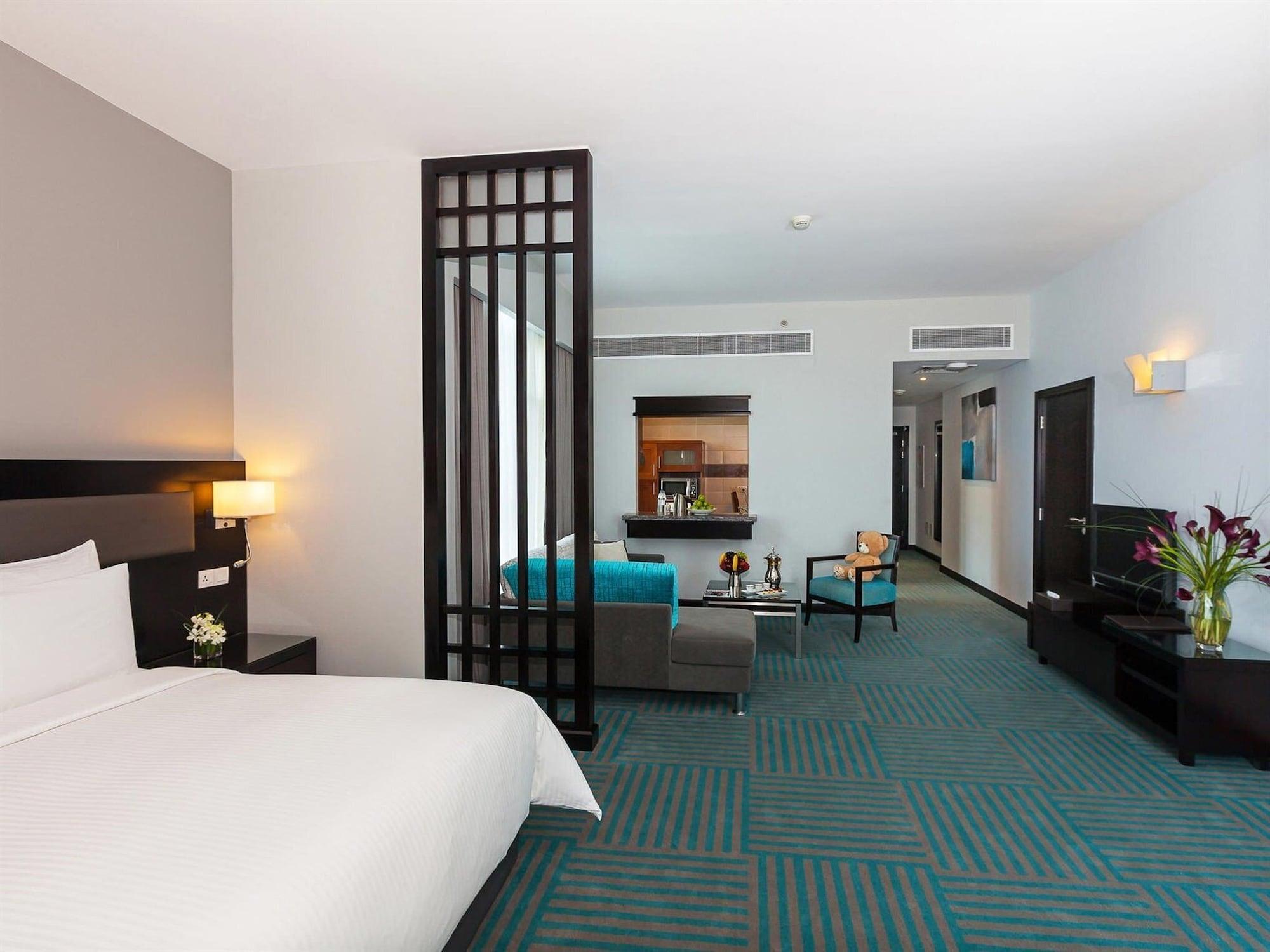 Flora Creek Deluxe Apartments, 4* Dubai