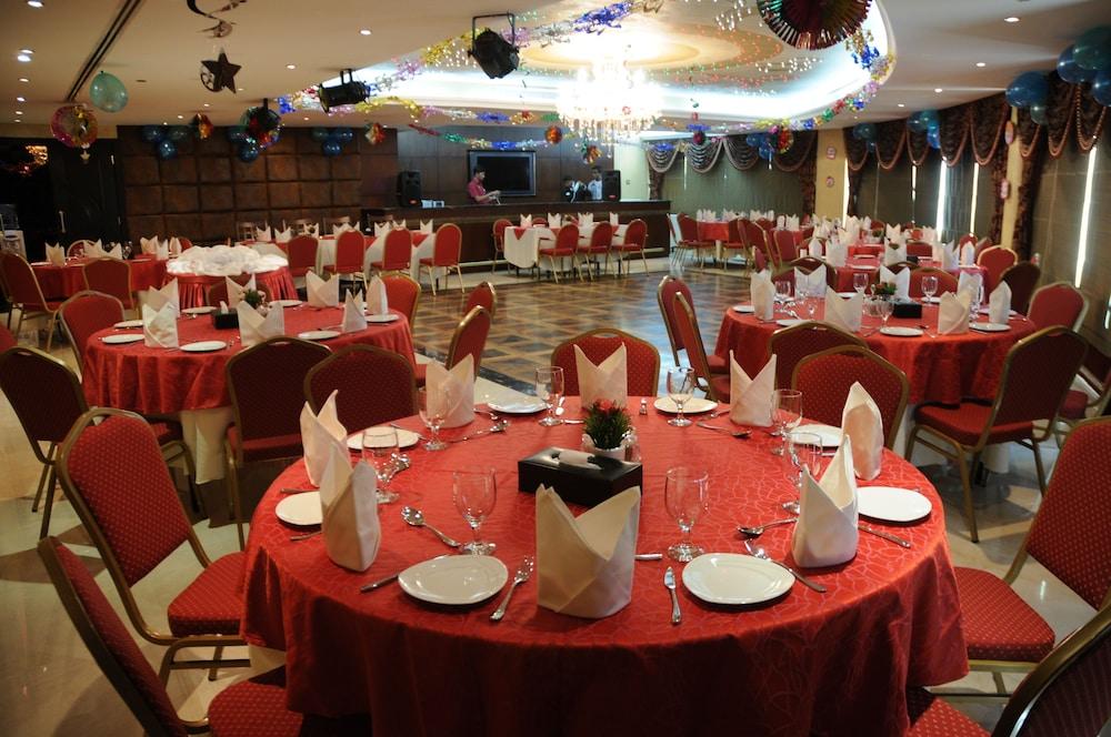 Dunes Al Qusais 3*