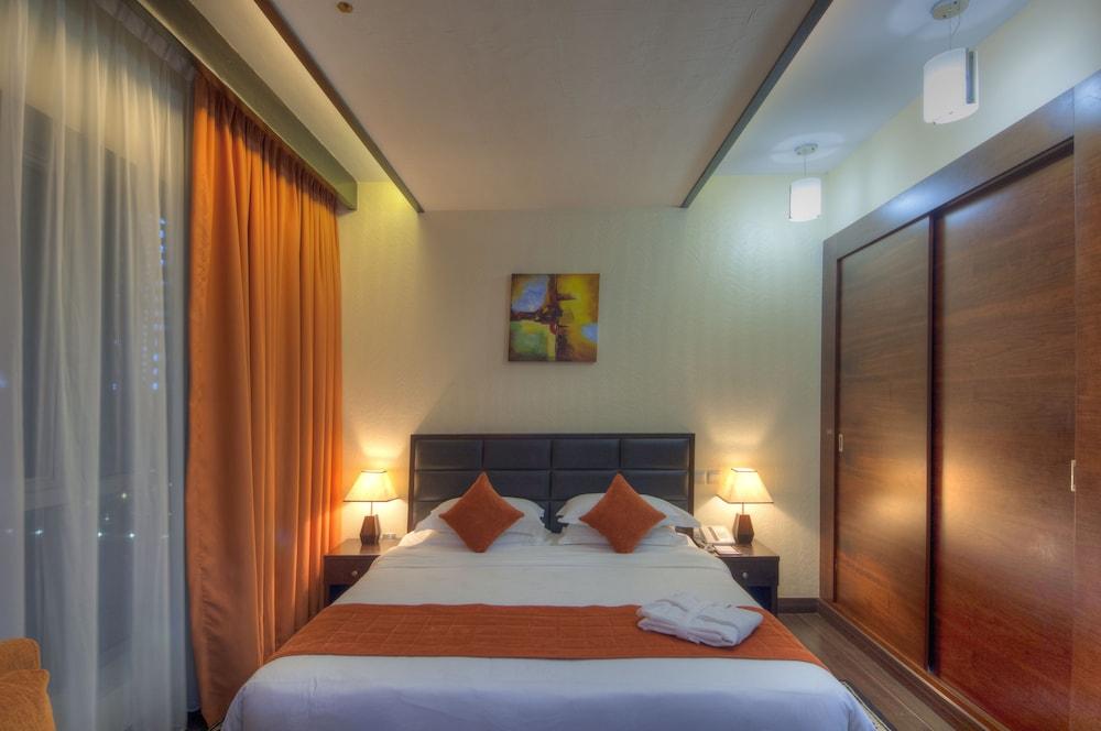 Aparthotel Marina View Deluxe
