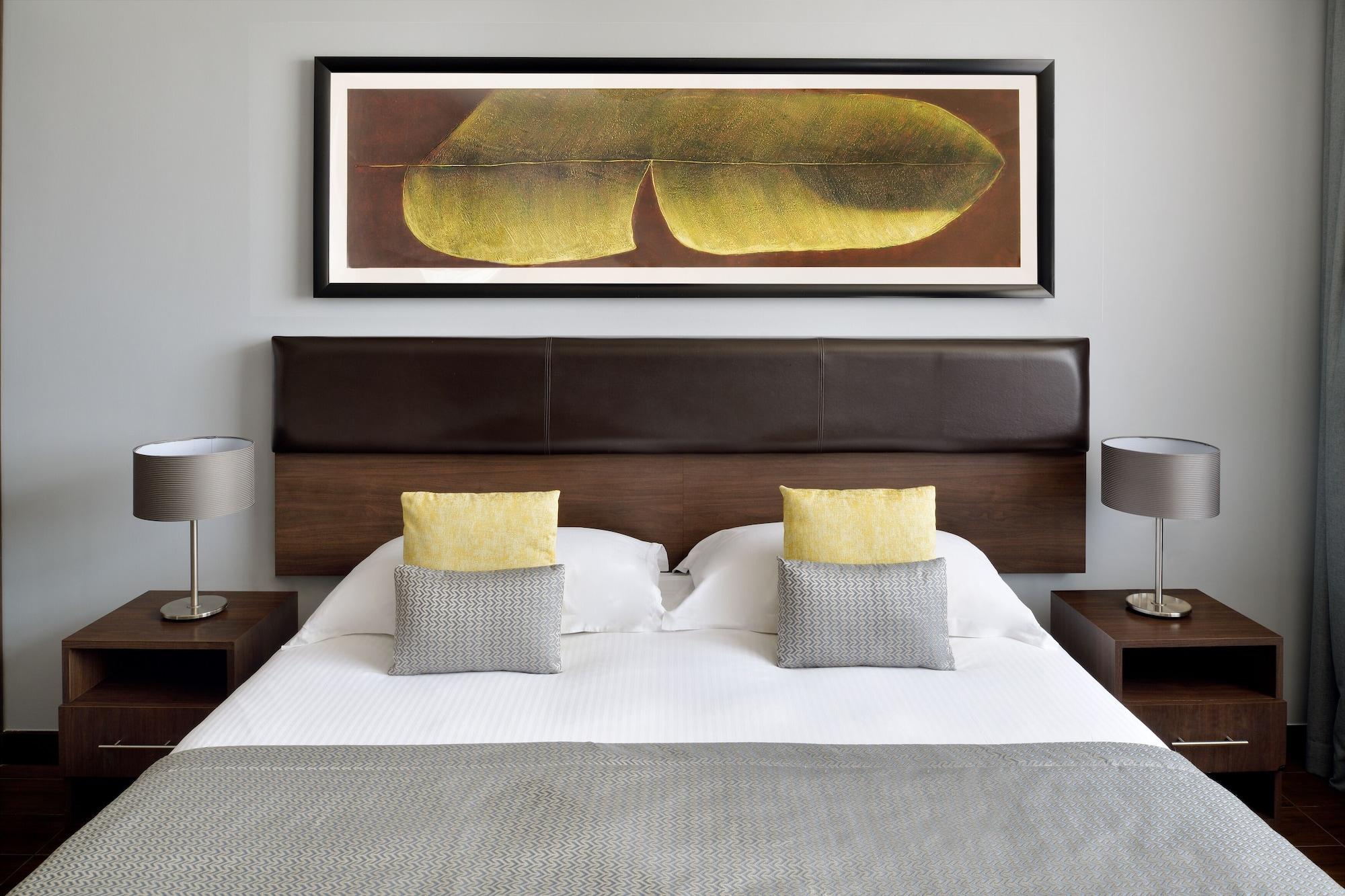 Moevenpick Al Mamzar Aparthotel 5*