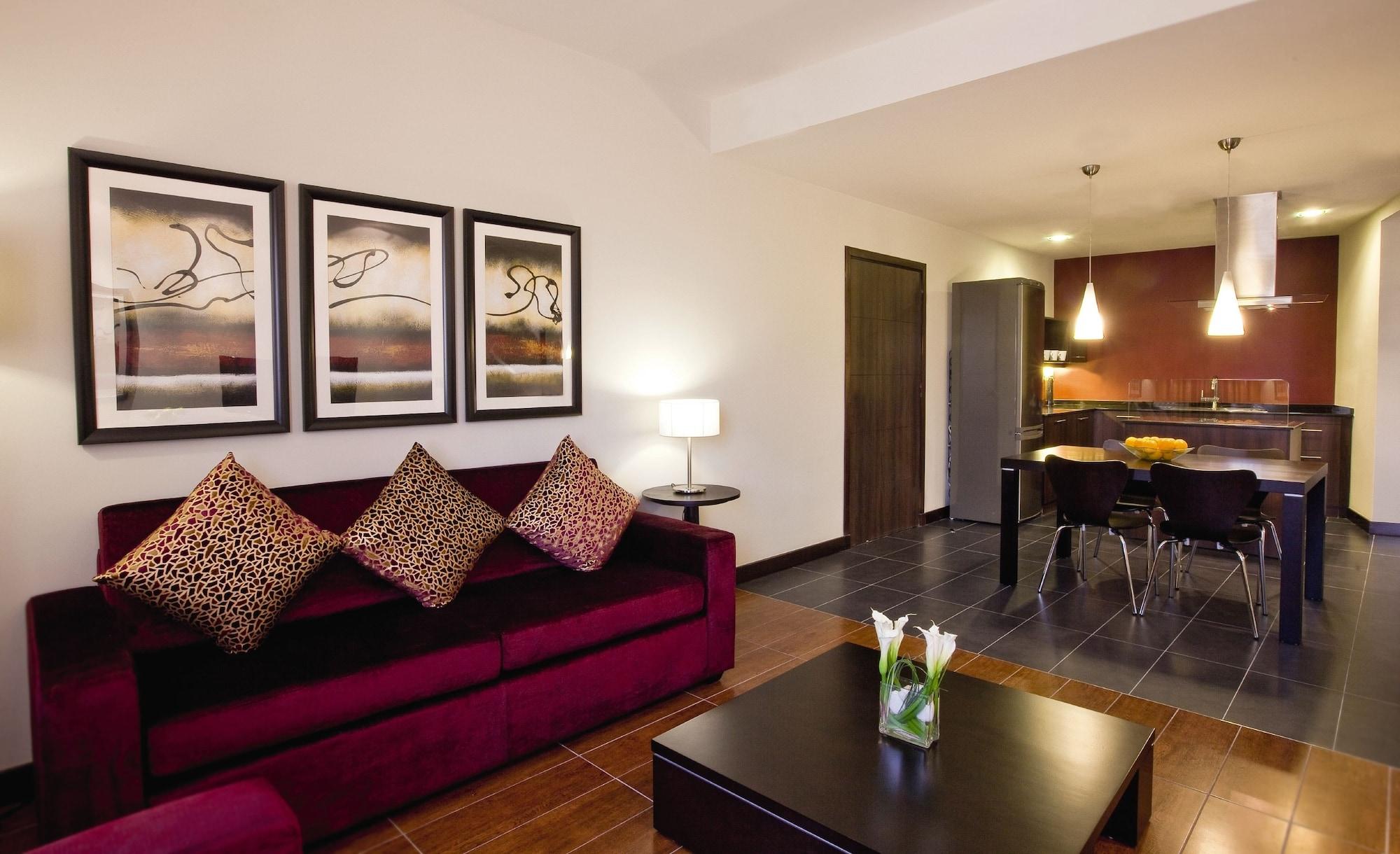 Moevenpick Al Mamzar Aparthotel 5*
