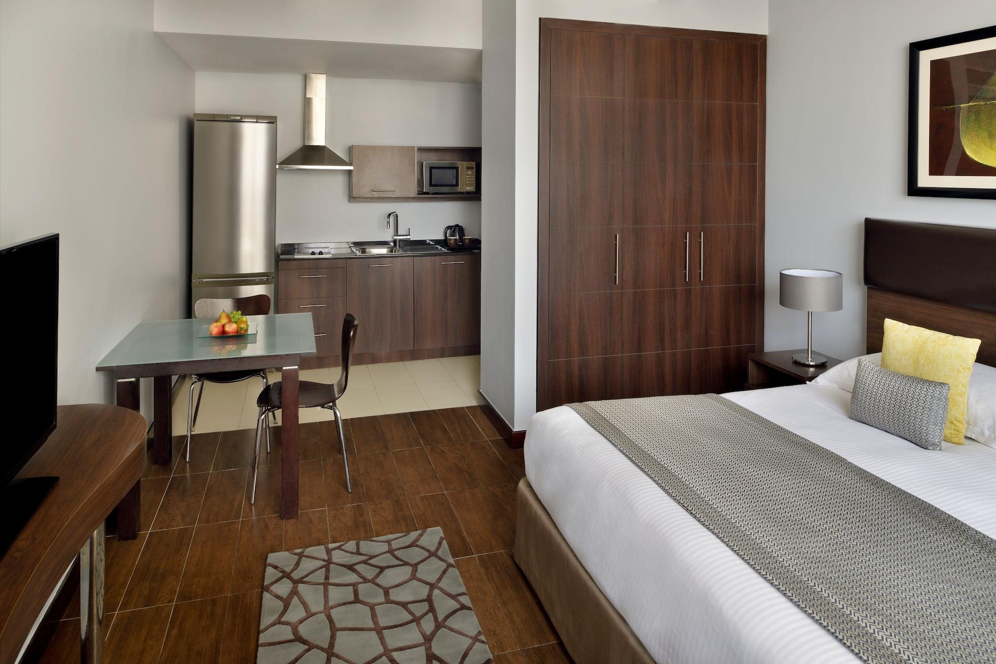 Aparthotel Moevenpick Al Mamzar 5*