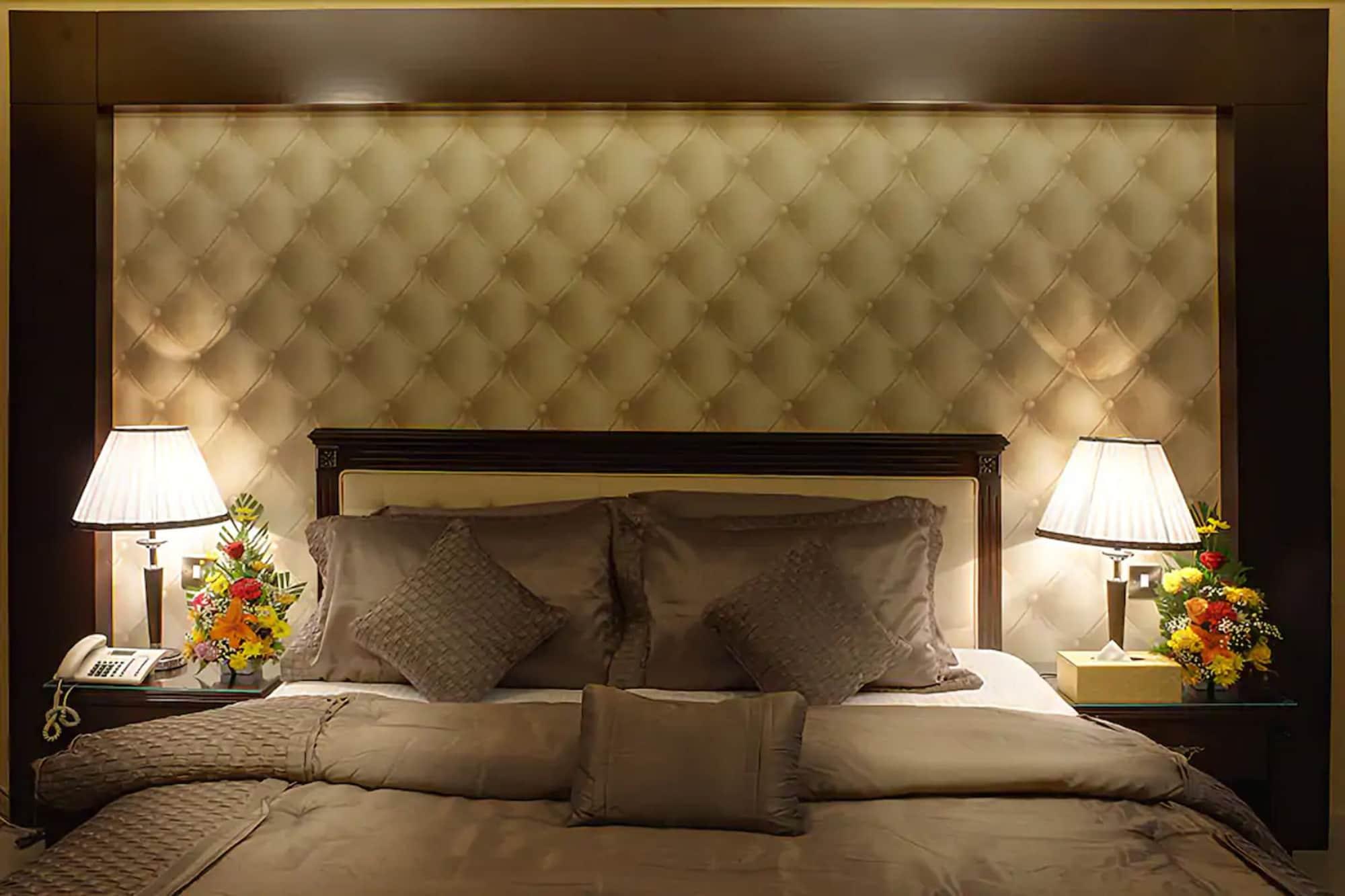 Aparthotel Deira Deluxe 4*
