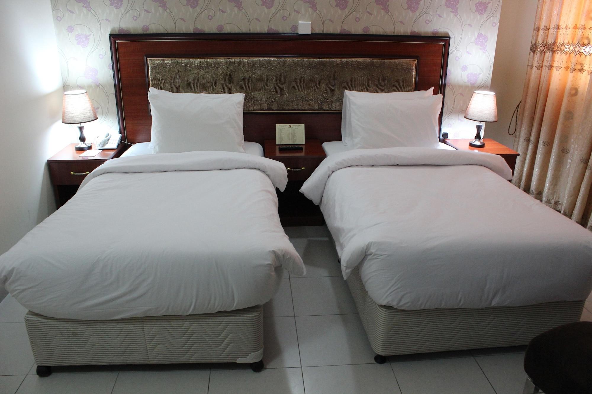 Montreal Naif Hotel Dubai