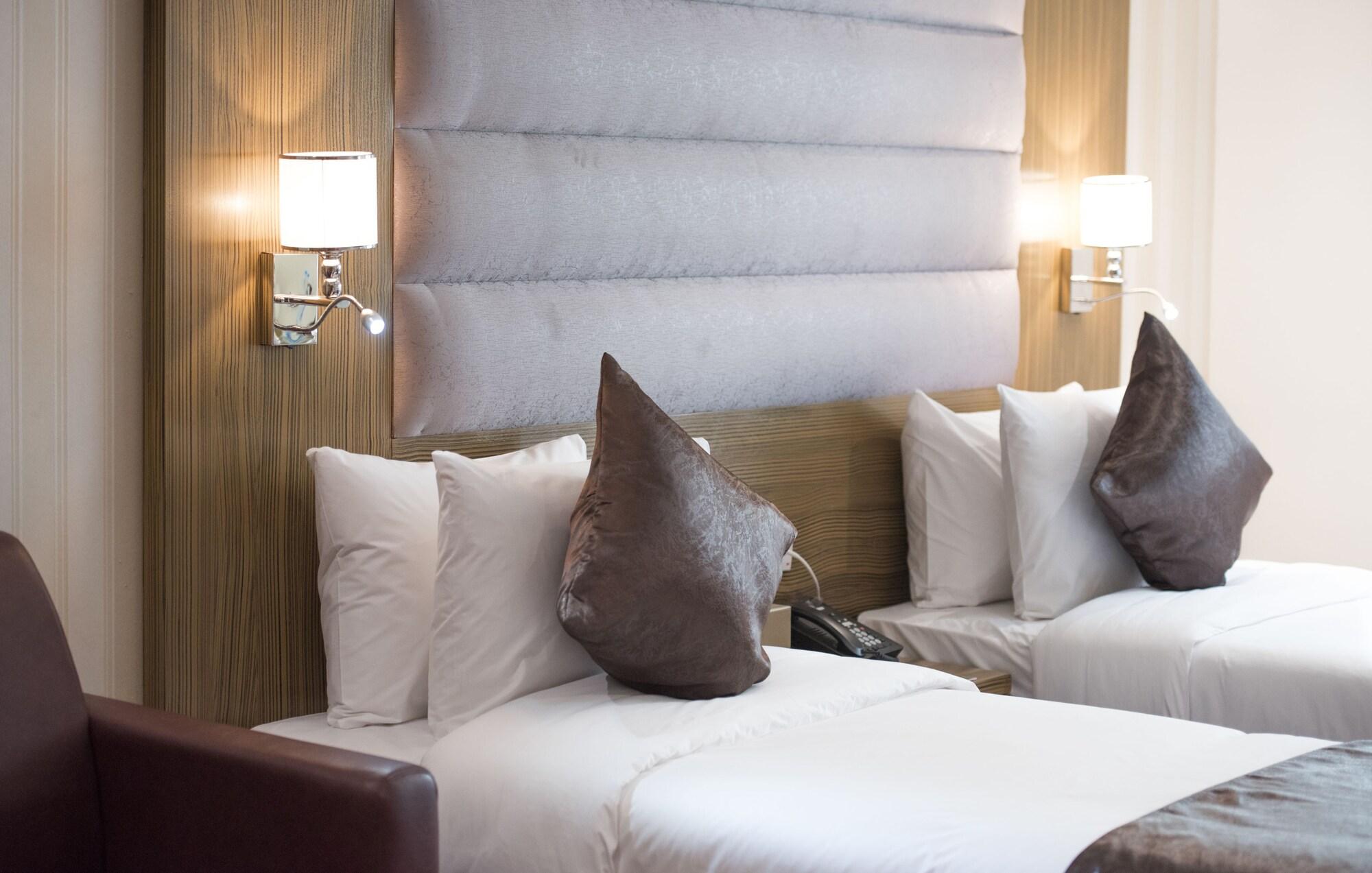 Royal Tulip Llc 3* Dubai