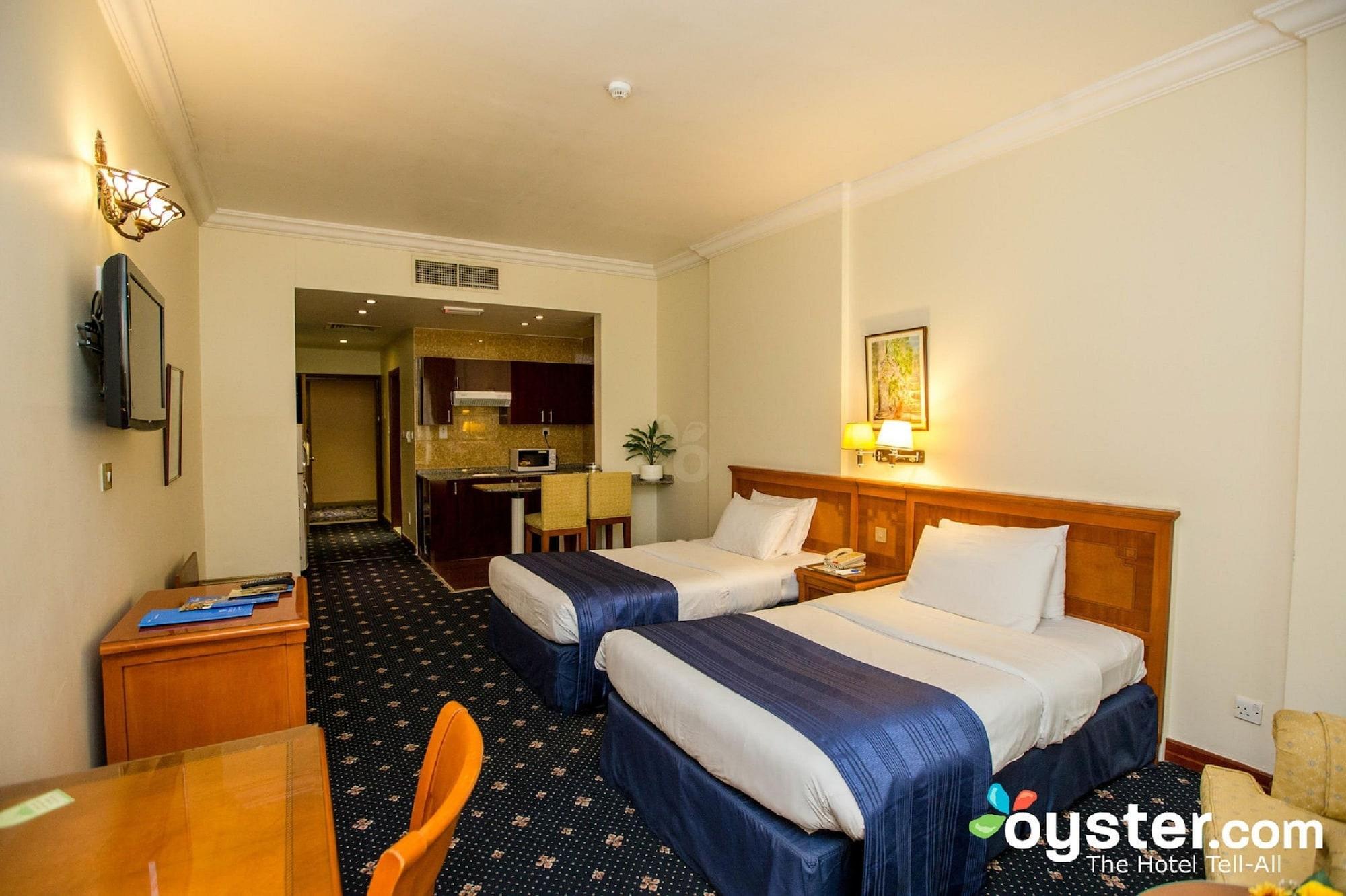 Rolla Aparthotel 3*