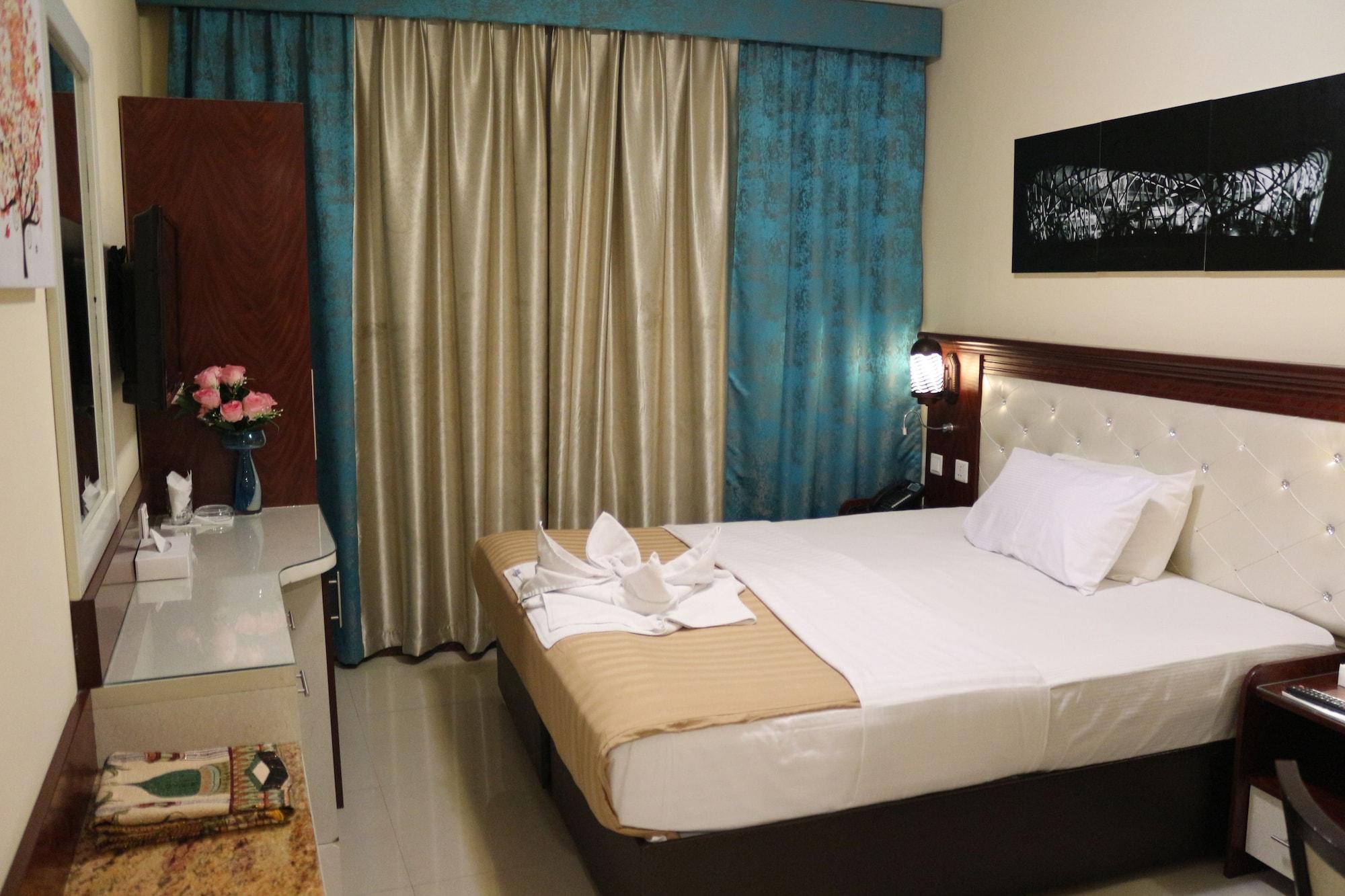 Mariana Hotel