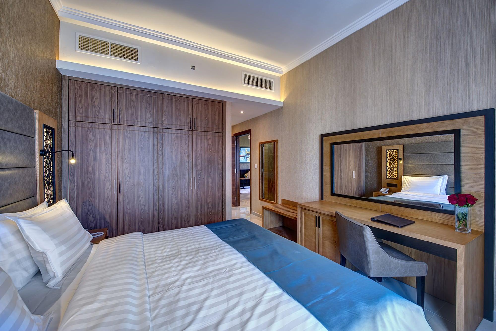 Class 4* Dubai