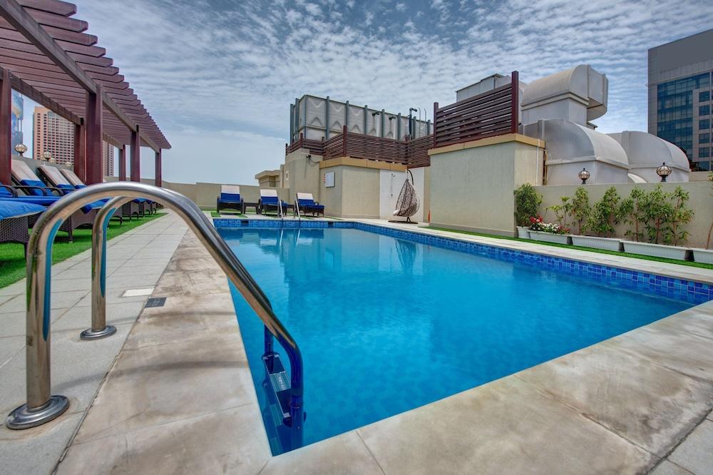 Class Aparthotel Dubai