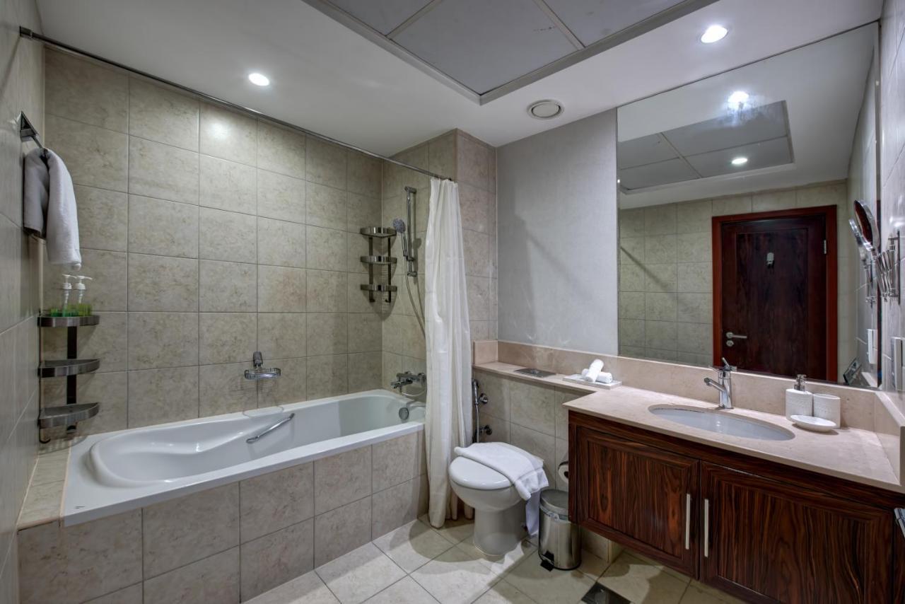 Apartment Durrani Homes: Luxury Living With Burj Khalifa View