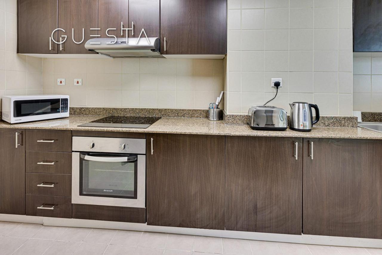 The Torch, Marina Apartment