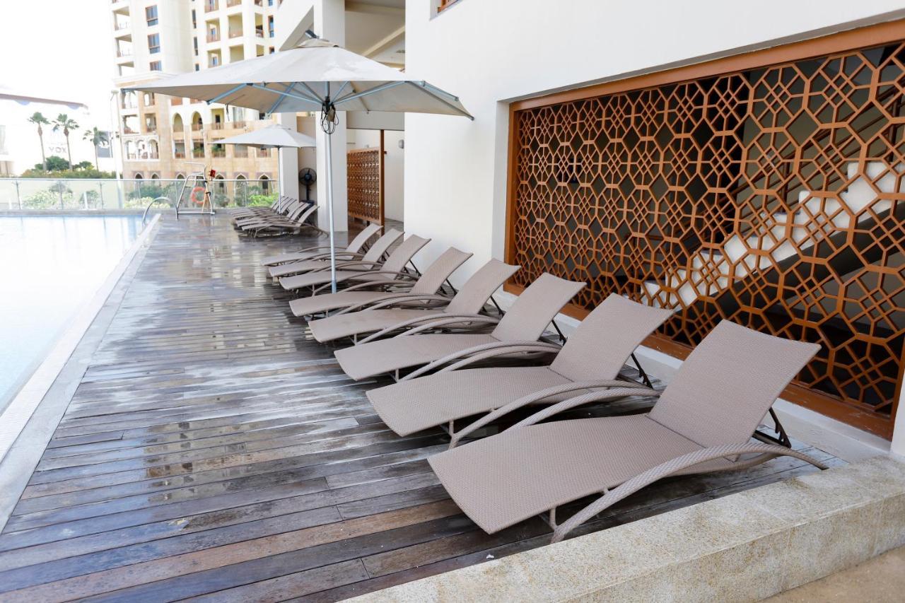 Bluetique At Palm Jumeirah Apartment *