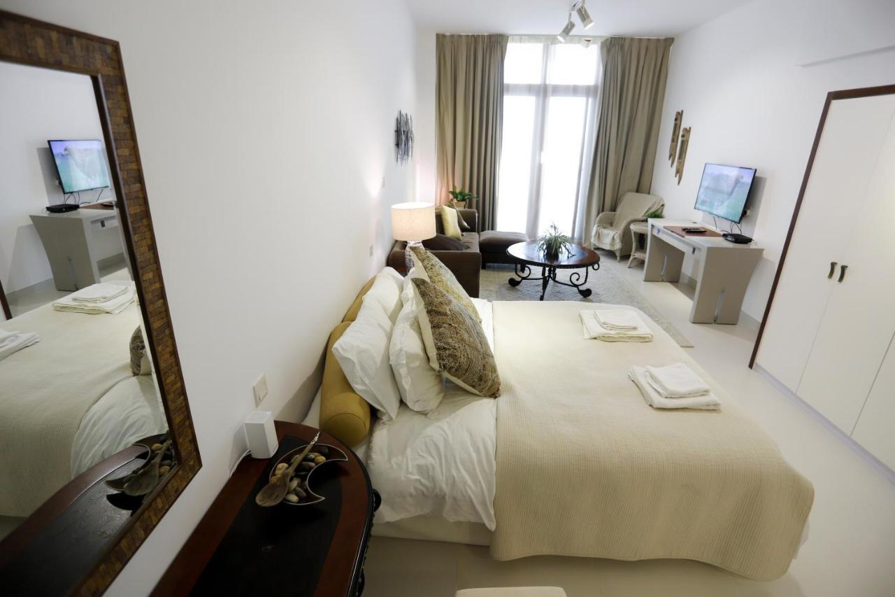 Bluetique At Palm Jumeirah Apartment *