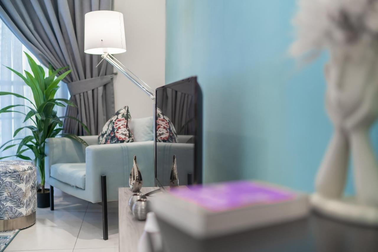 Apartment Higuests - Cute With Balcony, 5-min To The