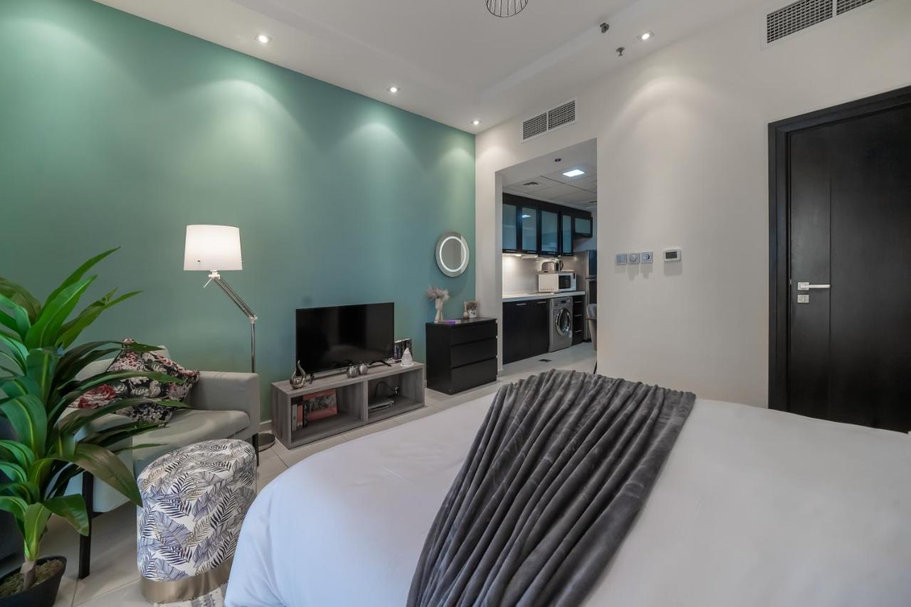 Higuests - Cute With Balcony, 5-min To The